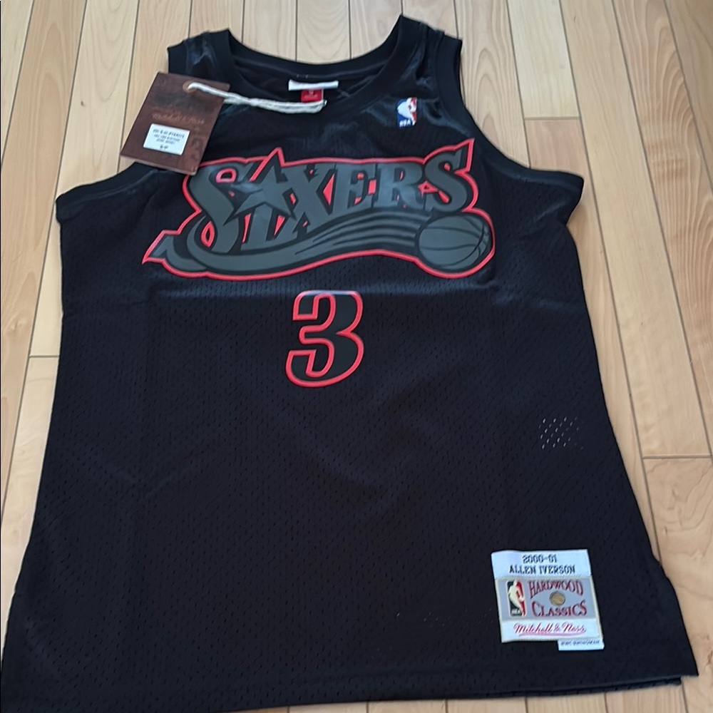 Allen Iverson Mitchell & Ness Black and Red, 76ers jersey 2000/2001 season